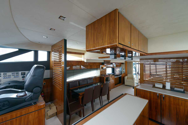 Fairline Squadron 70