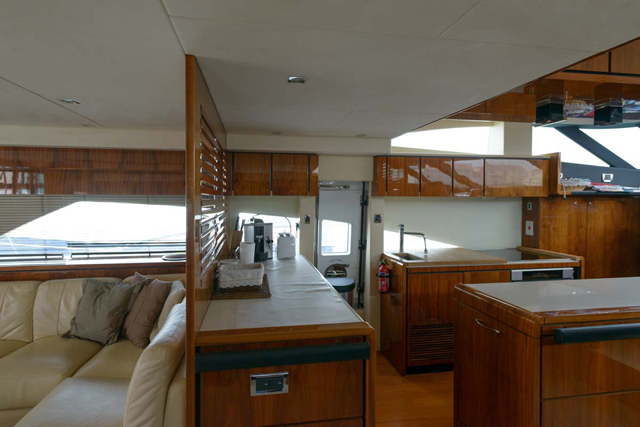 Fairline Squadron 70