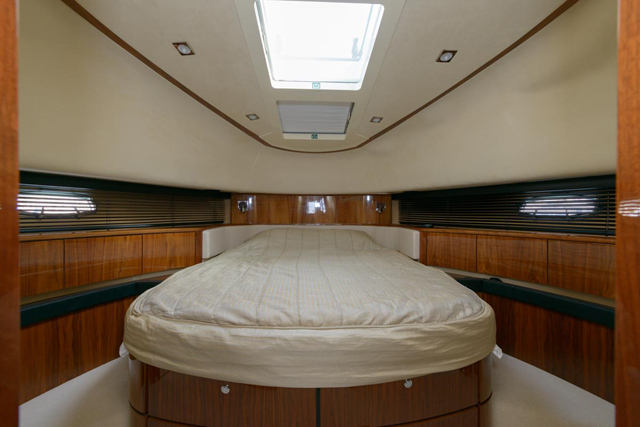 Fairline Squadron 70