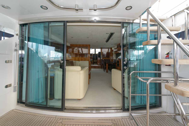 Fairline Squadron 70