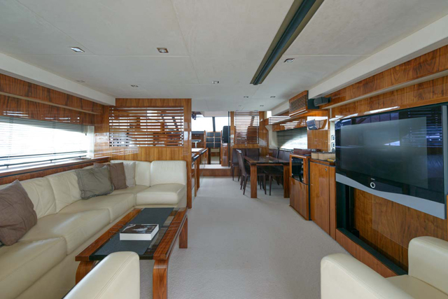 Fairline Squadron 70