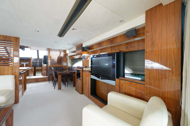 Fairline Squadron 70