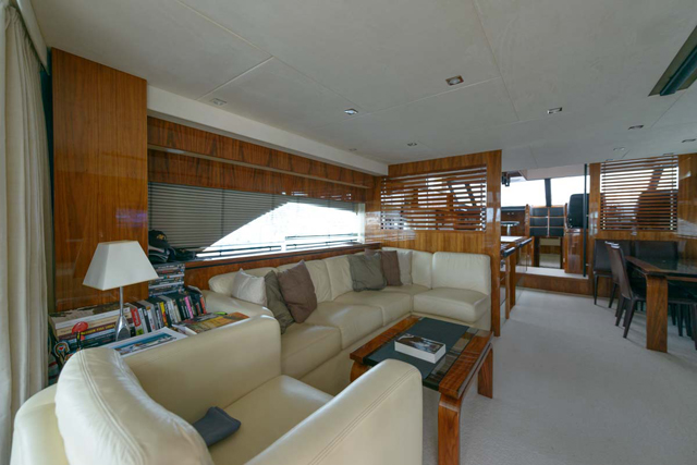 Fairline Squadron 70