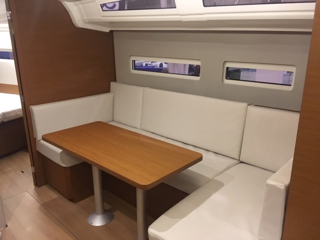 Jeanneau Sun Odyssey 410