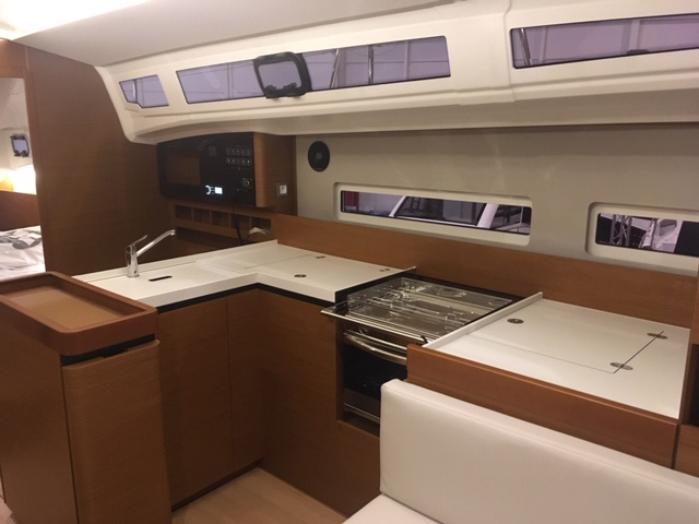 Jeanneau Sun Odyssey 410