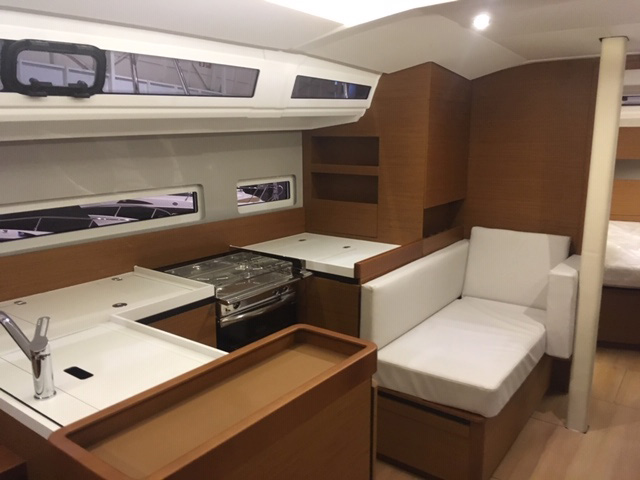 Jeanneau Sun Odyssey 410