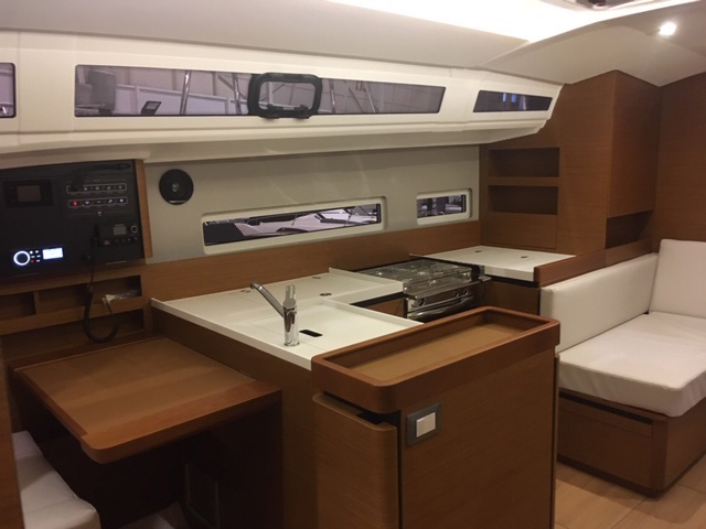 Jeanneau Sun Odyssey 410